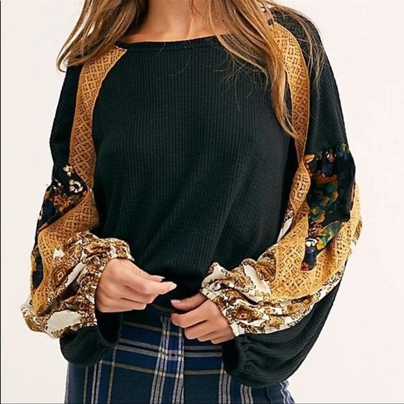 Free People Tops - Free People Casual Long
Balloon Sleeves Top